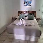 Stella Affittacamere Karterados (Santorini)