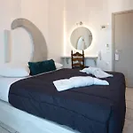 Stella Affittacamere Karterados (Santorini)