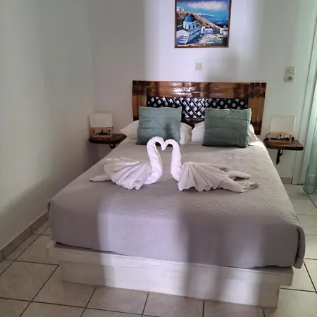 Stella Guest house Karterados (Santorini)